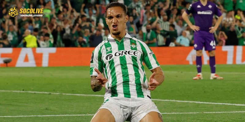CĐV Betis cuồng nhiệt tiếp lửa cho đội nhà ở La Liga