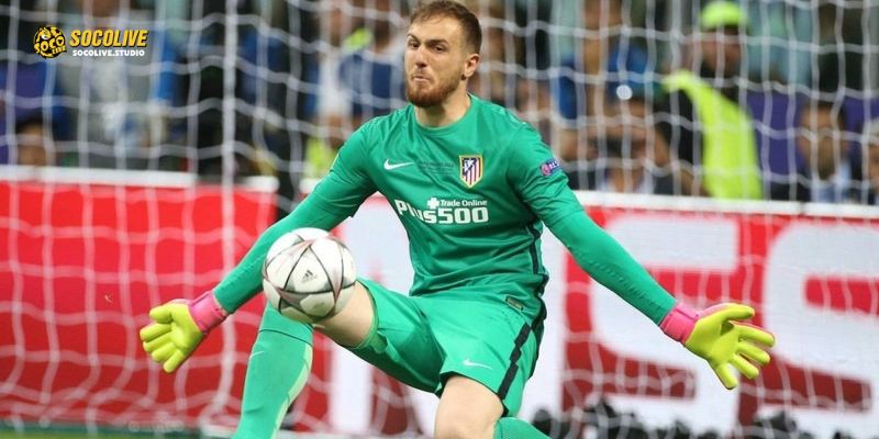 Oblak duy trì sự chắc chắn, bảo vệ khung thành trước các pha dứt điểm của Getafe